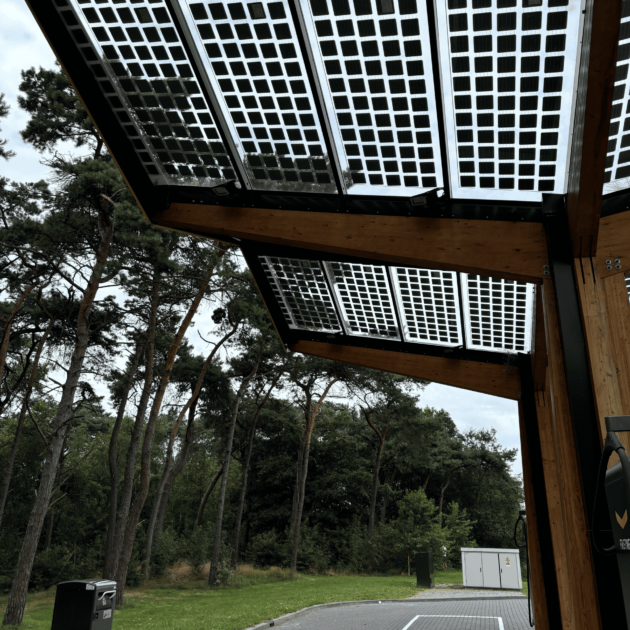 Transparentní fotovoltaický OK Panel Pergola - Přístřešek transparentní bez rámu Zastínění 56% - Image 11